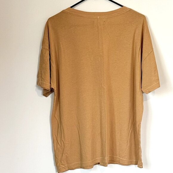NEW MATE the Label Oversized Gold/Yellow Pocket V Neck Tee - Large - Picture 6 of 6